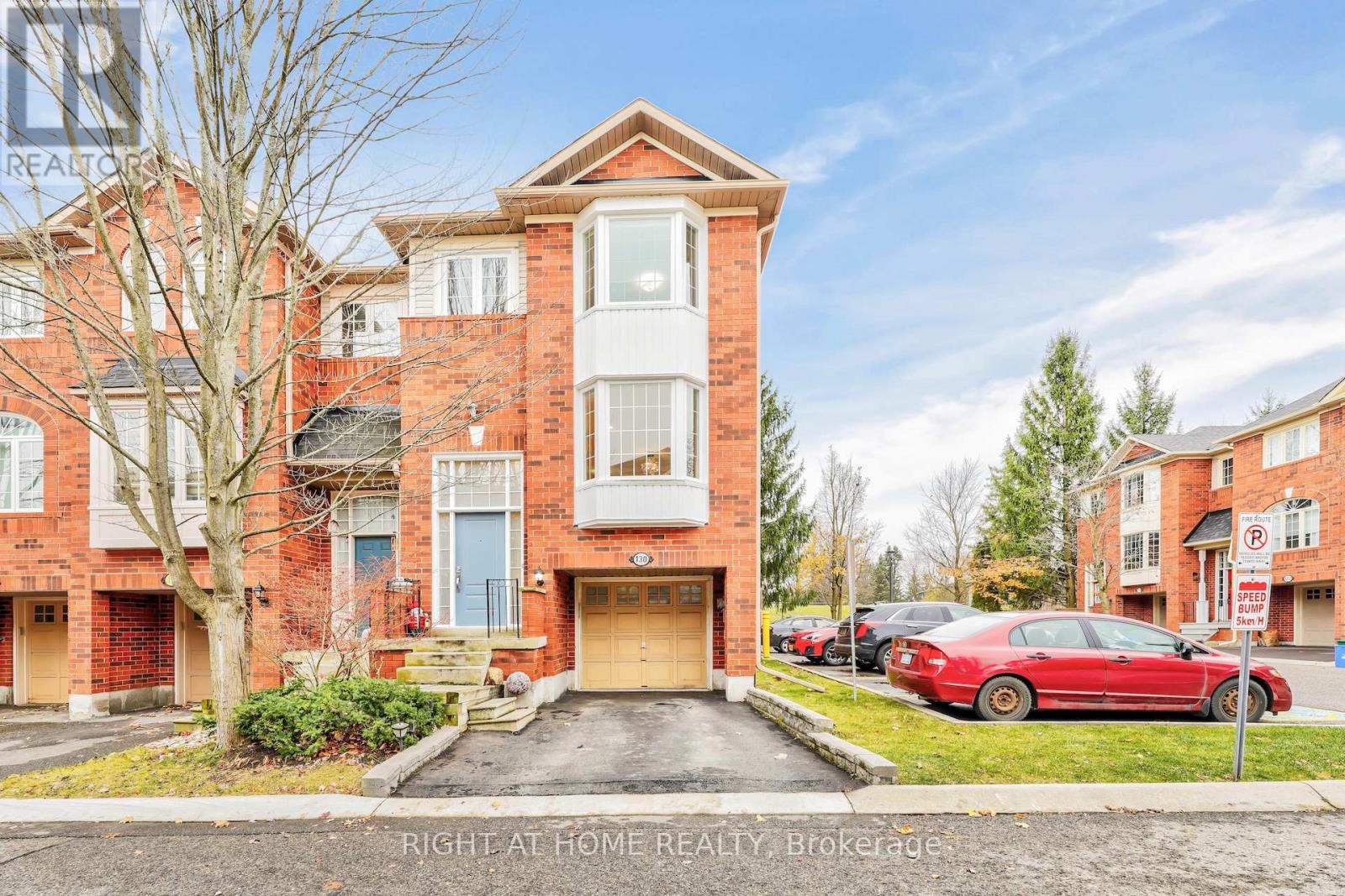 130 Mosaics Avenue, Aurora, Ontario  L4G 7L5 - Photo 2 - N13079746