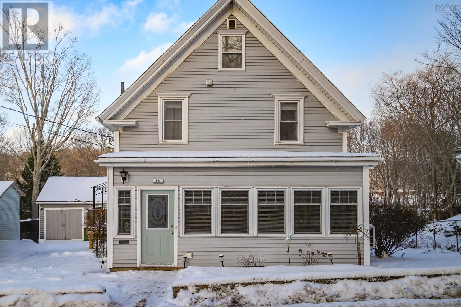 201 Main Street, Kentville, Nova Scotia  B4N 1J6 - Photo 1 - 202601580