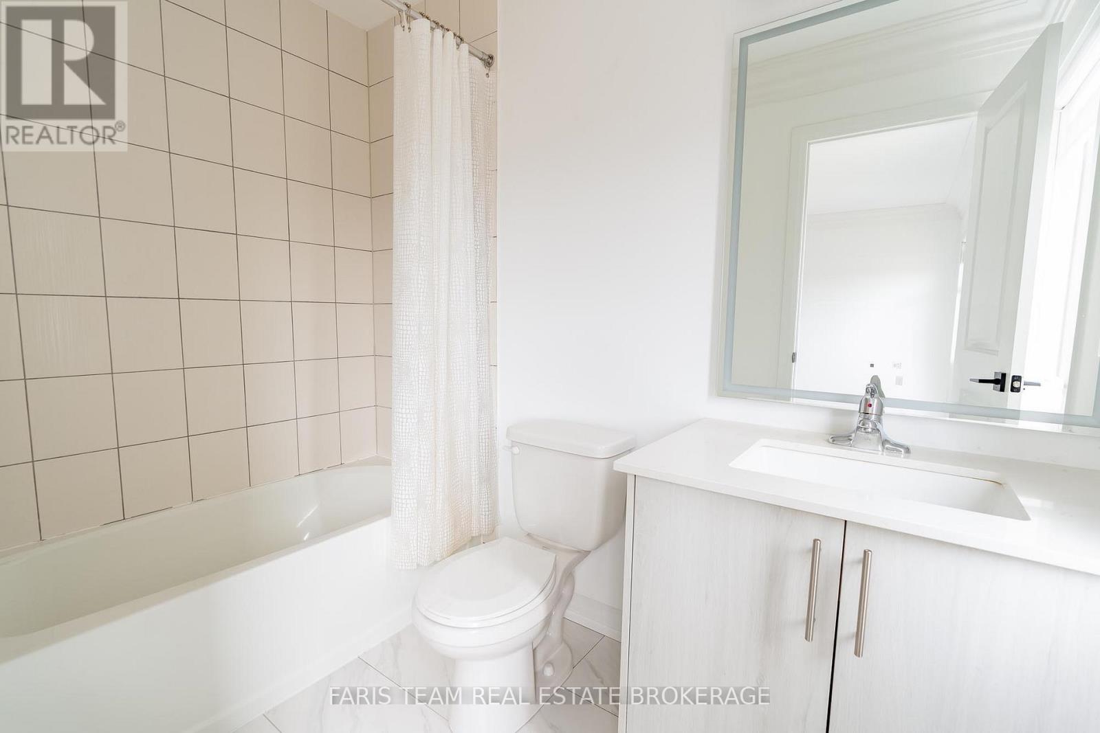 42 Fairlane Avenue, Barrie (Painswick South), Ontario  L9J 0M9 - Photo 25 - S13079640