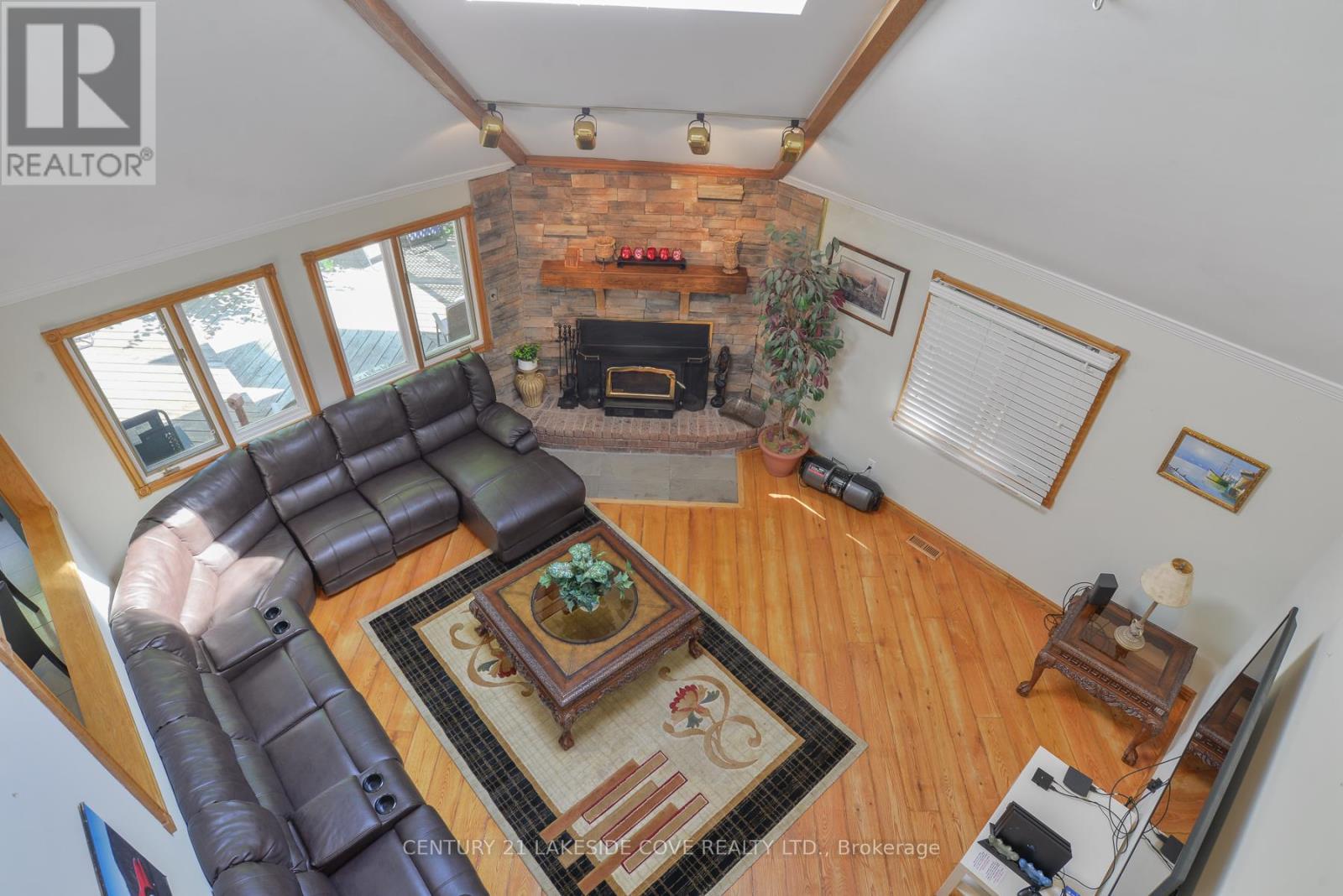 40 Ridge Avenue, Ramara (Brechin), Ontario  L0K 1B0 - Photo 15 - S13079740
