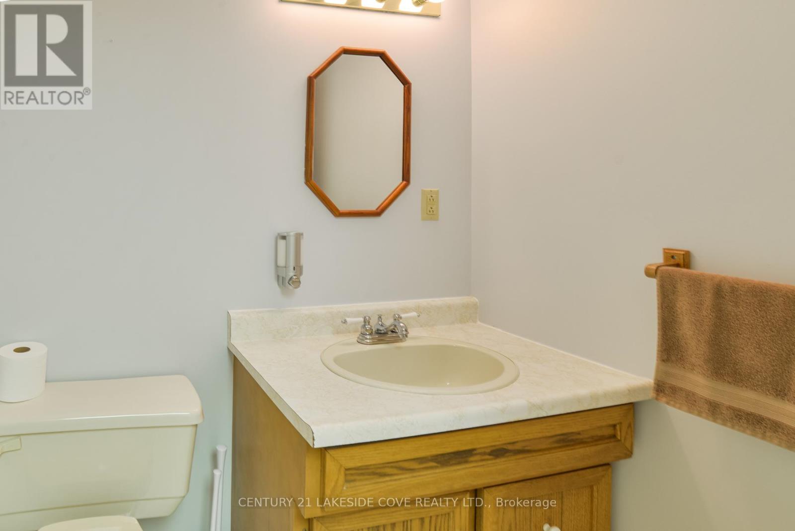 40 Ridge Avenue, Ramara (Brechin), Ontario  L0K 1B0 - Photo 25 - S13079740