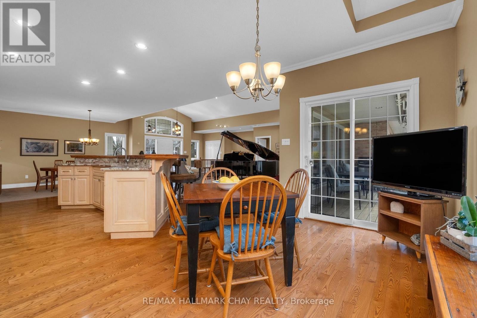 16 Chestnut Lane, Oro-Medonte, Ontario  L0L 2L0 - Photo 11 - S13079822