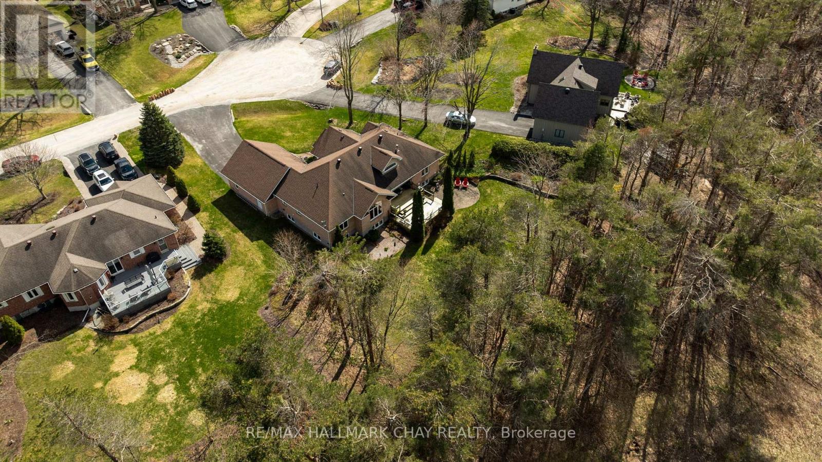 16 Chestnut Lane, Oro-Medonte, Ontario  L0L 2L0 - Photo 3 - S13079822