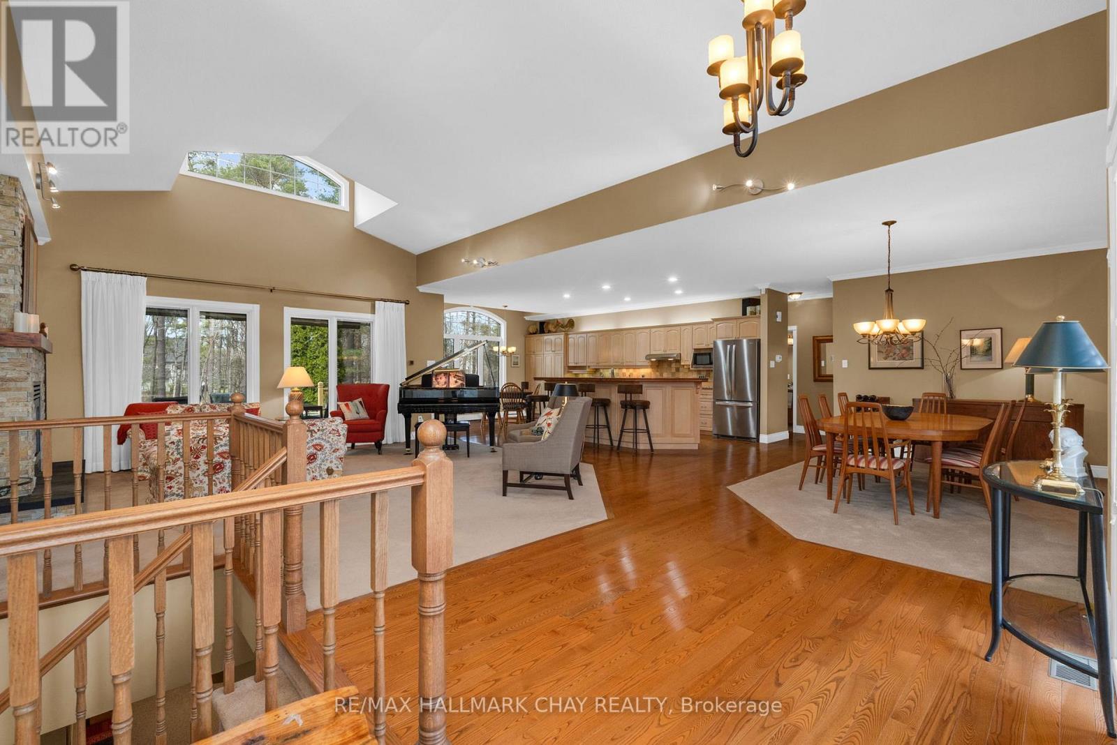 16 Chestnut Lane, Oro-Medonte, Ontario  L0L 2L0 - Photo 8 - S13079822