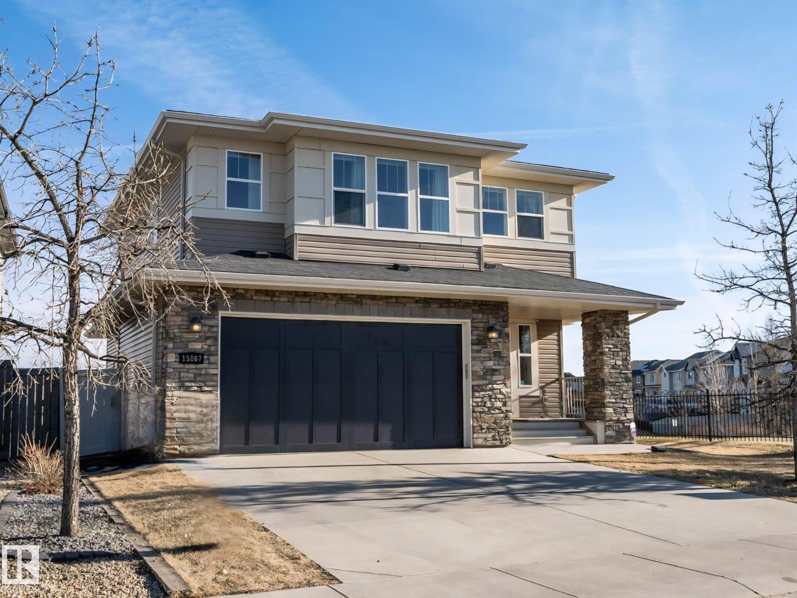 15867 11 Av SW, Edmonton, Alberta  T6W 2H3 - Photo 1 - E4485614