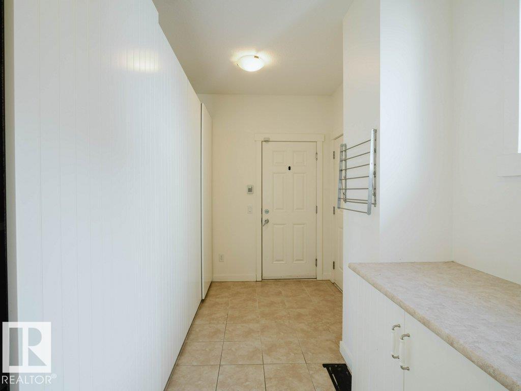 15867 11 Av SW, Edmonton, Alberta  T6W 2H3 - Photo 17 - E4485614