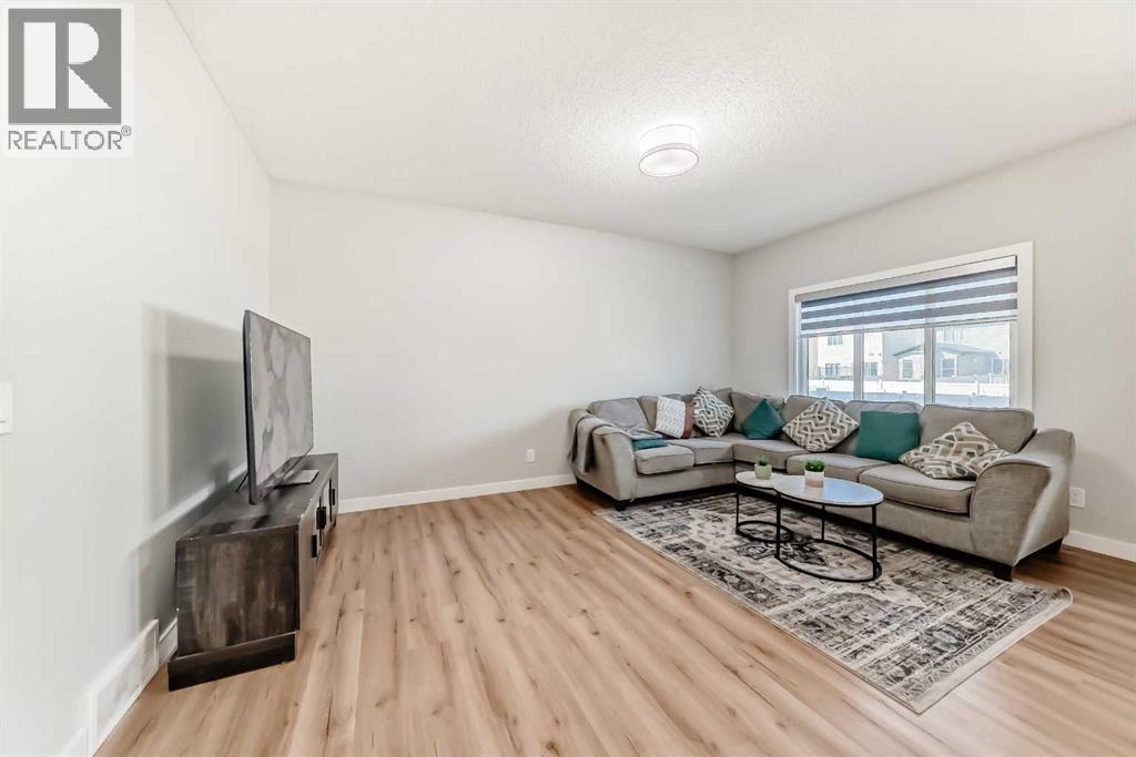 95 Cornerbrook Common NE, Calgary, Alberta  T3N 1L9 - Photo 9 - A2304606