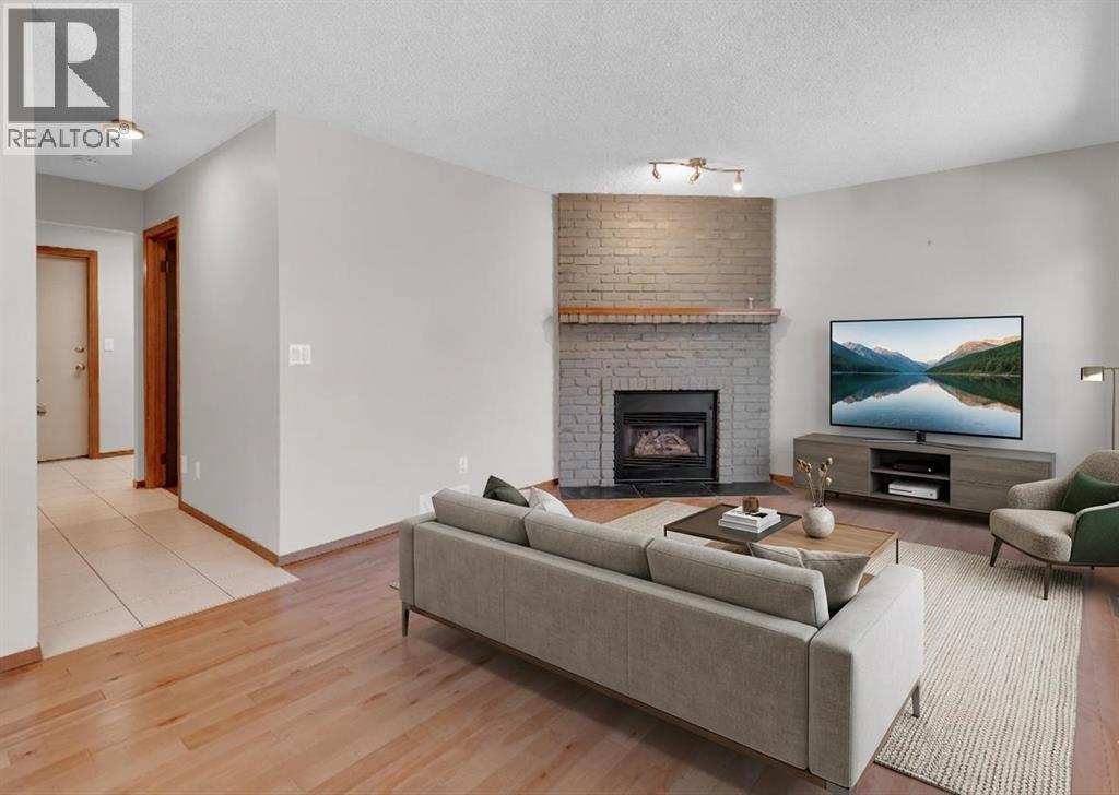 260 Hawkwood Boulevard Nw, Calgary, Alberta  T3G 3E8 - Photo 11 - A2306793