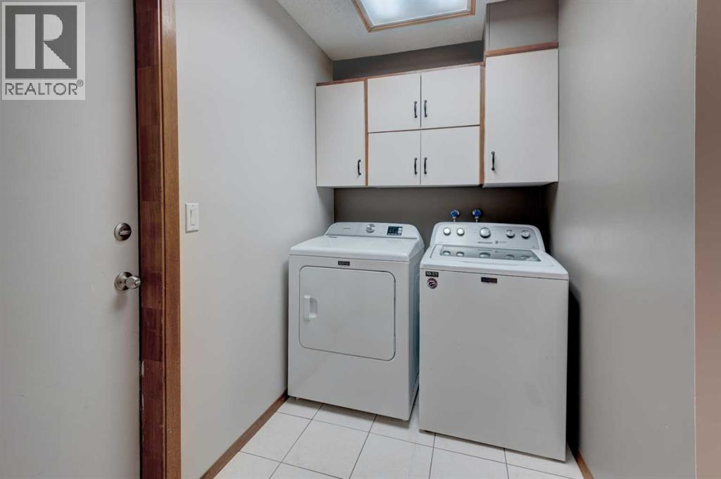 260 Hawkwood Boulevard Nw, Calgary, Alberta  T3G 3E8 - Photo 17 - A2306793