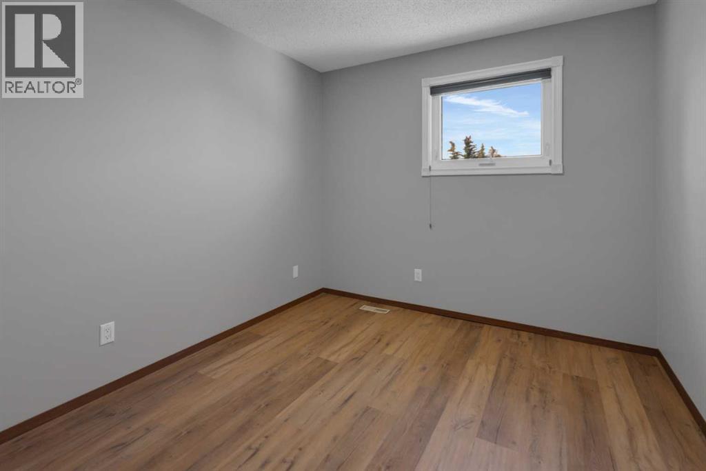 260 Hawkwood Boulevard Nw, Calgary, Alberta  T3G 3E8 - Photo 23 - A2306793