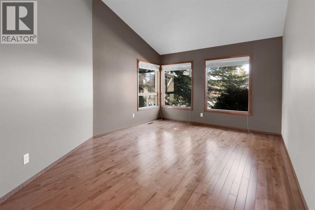 260 Hawkwood Boulevard Nw, Calgary, Alberta  T3G 3E8 - Photo 4 - A2306793