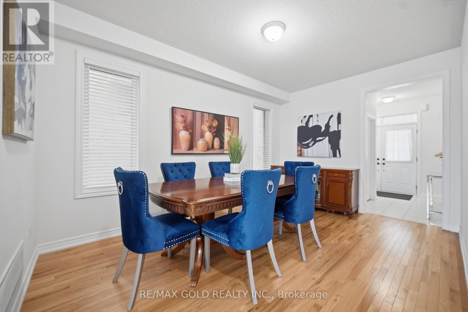 26 Geranium Crescent, Brampton, Ontario  L6Y 1N8 - Photo 2 - W13079596
