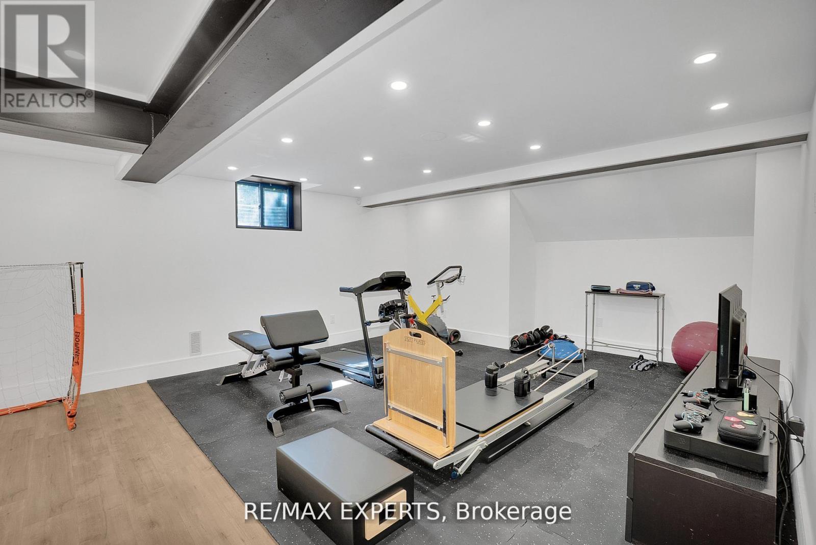 7 Woodvalley Drive, Toronto, Ontario  M9A 4H2 - Photo 35 - W13079604
