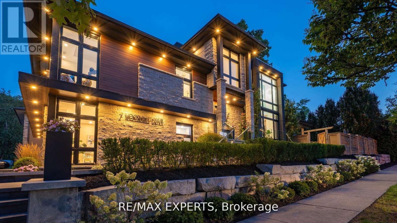 7 Woodvalley Drive, Toronto, Ontario  M9A 4H2 - Photo 45 - W13079604