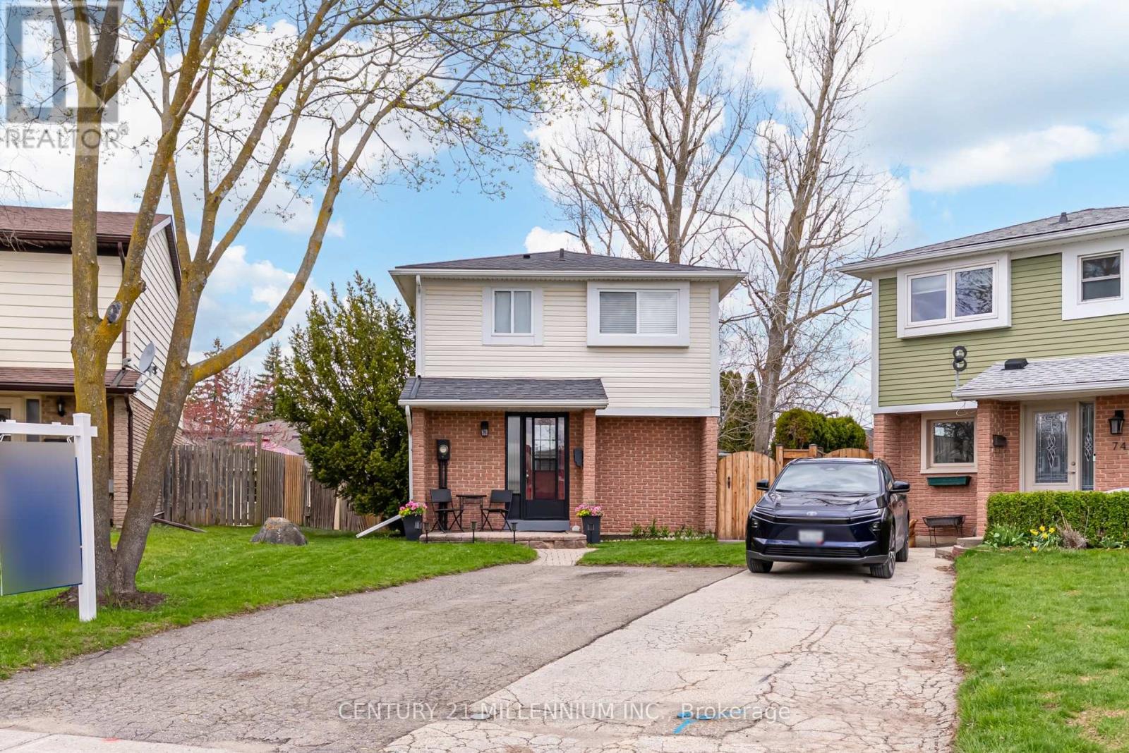 72 Karen Court, Orangeville, Ontario  L9W 3S3 - Photo 1 - W13079634