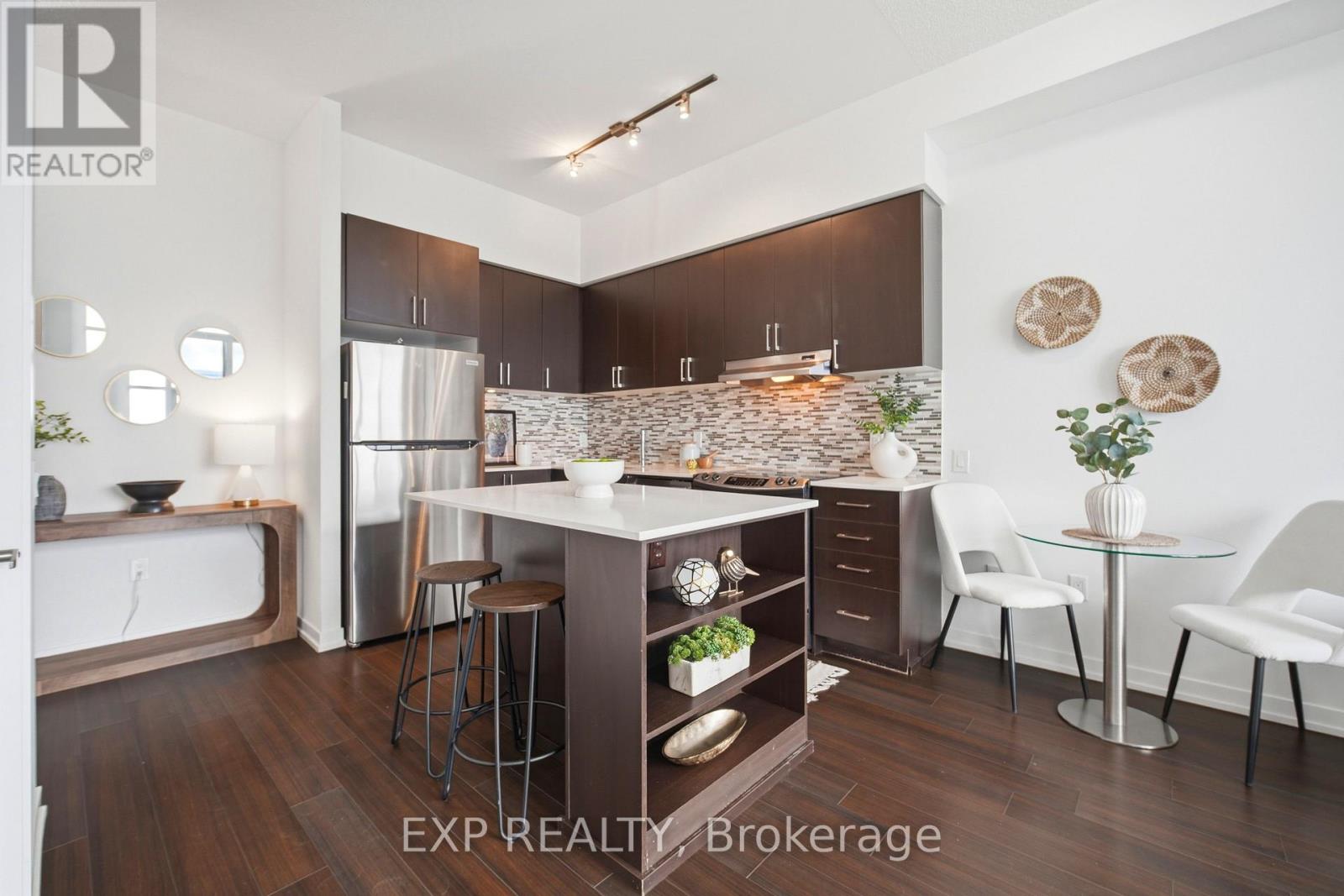 2508 - 2560 Eglinton Avenue W, Mississauga, Ontario  L5M 0Y3 - Photo 10 - W13079654