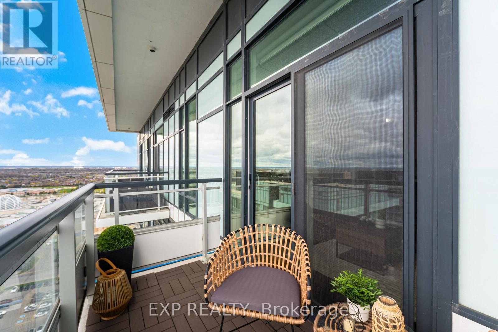 2508 - 2560 Eglinton Avenue W, Mississauga, Ontario  L5M 0Y3 - Photo 27 - W13079654