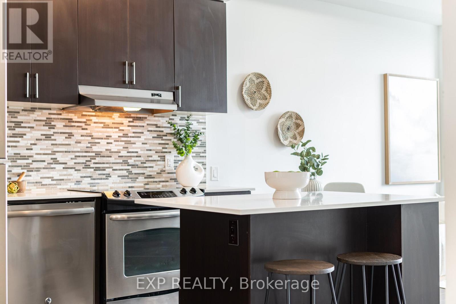 2508 - 2560 Eglinton Avenue W, Mississauga, Ontario  L5M 0Y3 - Photo 9 - W13079654