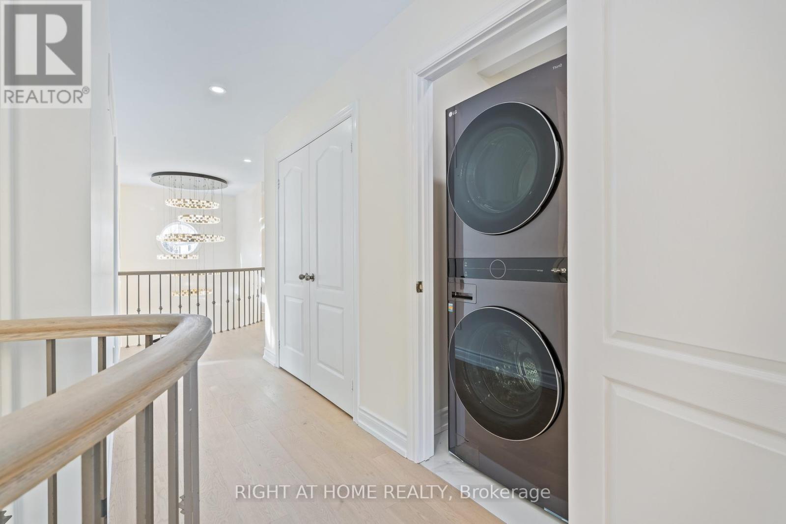 3352 Petrie Way, Oakville, Ontario  L6L 6V8 - Photo 40 - W13079666