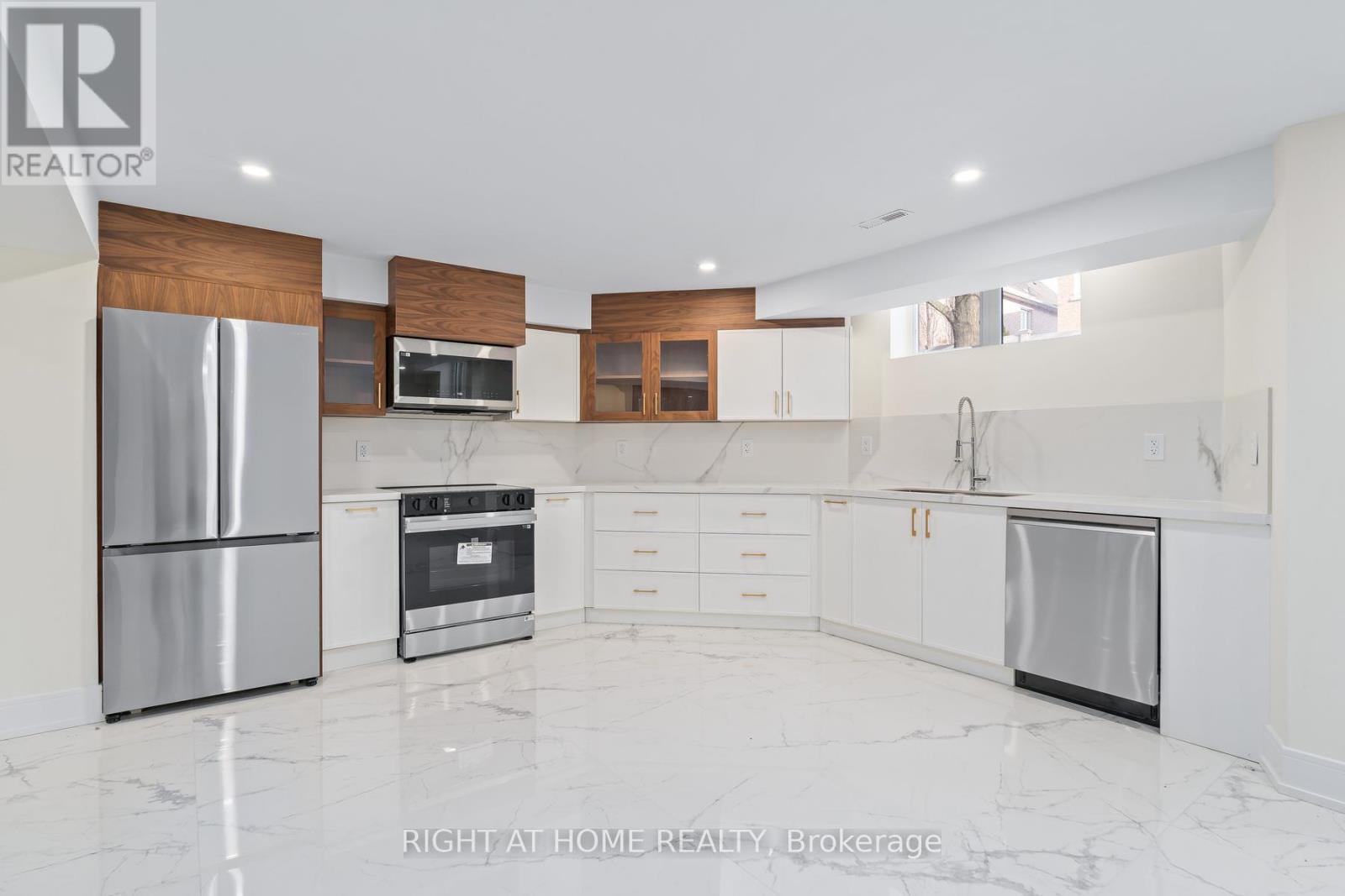 3352 Petrie Way, Oakville, Ontario  L6L 6V8 - Photo 42 - W13079666