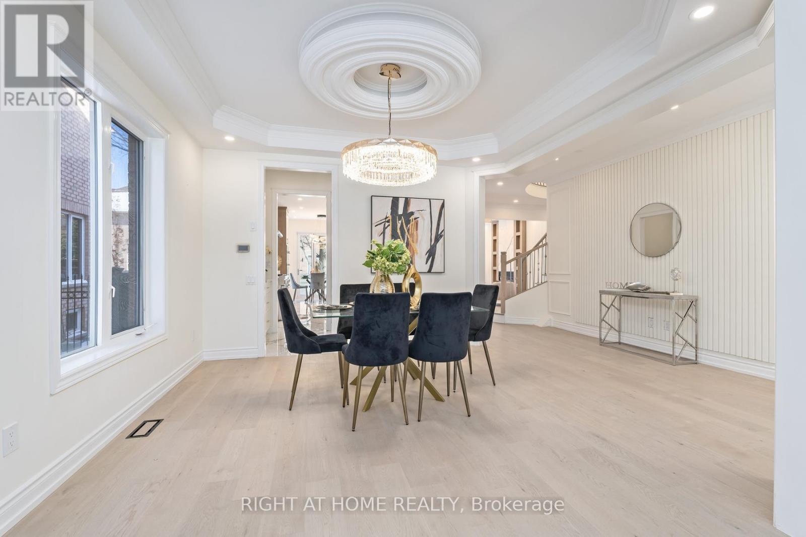 3352 Petrie Way, Oakville, Ontario  L6L 6V8 - Photo 7 - W13079666