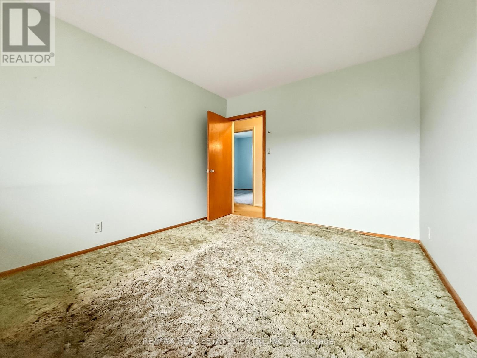8 Powburn Place, Toronto, Ontario  M9R 2C6 - Photo 20 - W13079676