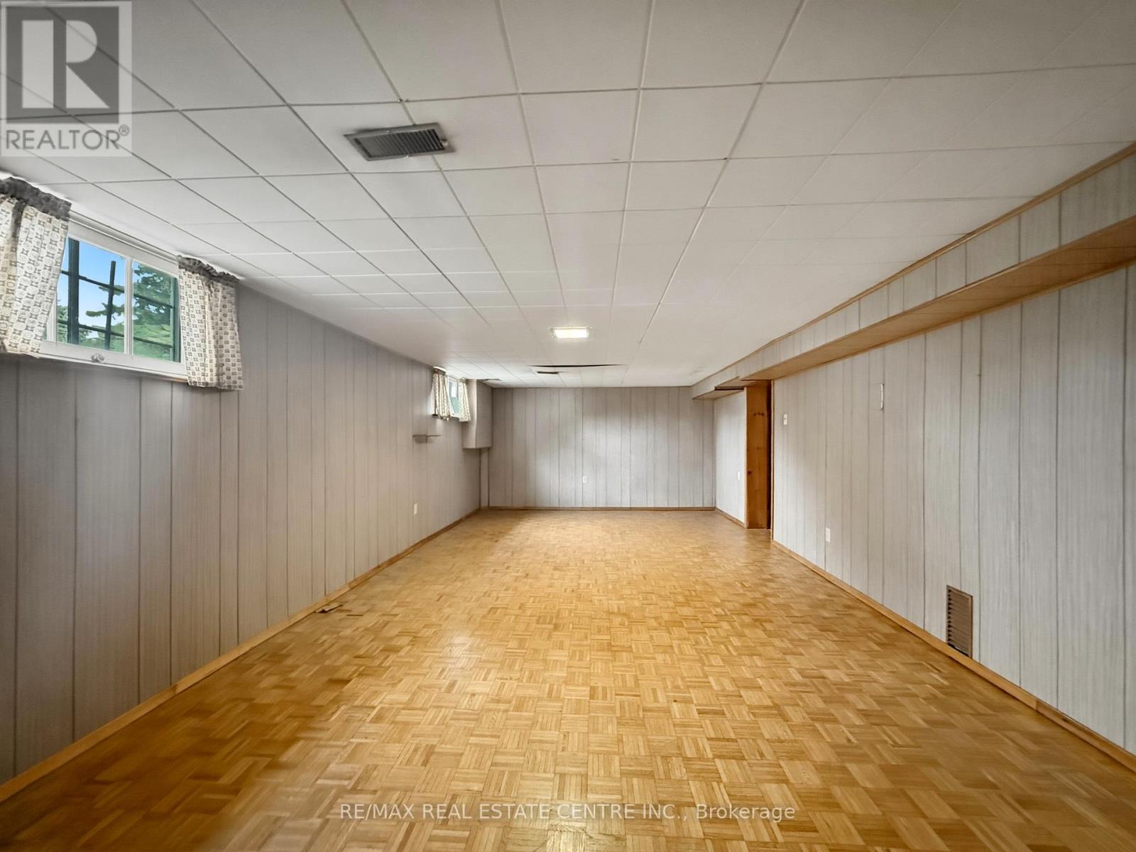 8 Powburn Place, Toronto, Ontario  M9R 2C6 - Photo 30 - W13079676