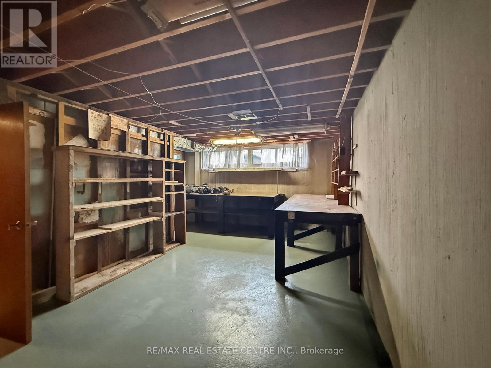 8 Powburn Place, Toronto, Ontario  M9R 2C6 - Photo 34 - W13079676