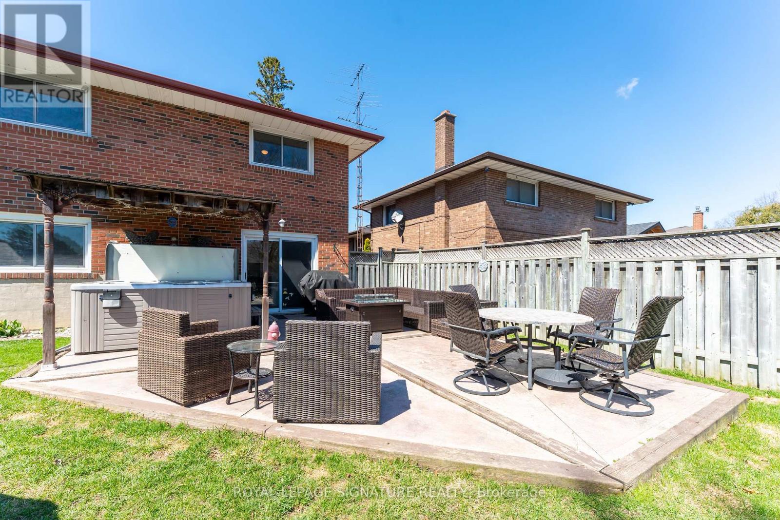 2002 Ingledale Road, Mississauga, Ontario  L5J 2H2 - Photo 38 - W13079686