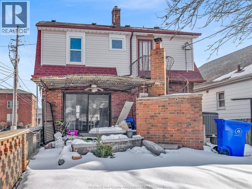 1027 Marentette Avenue, Windsor, Ontario  N9A 2A4 - Photo 15 - 26009994