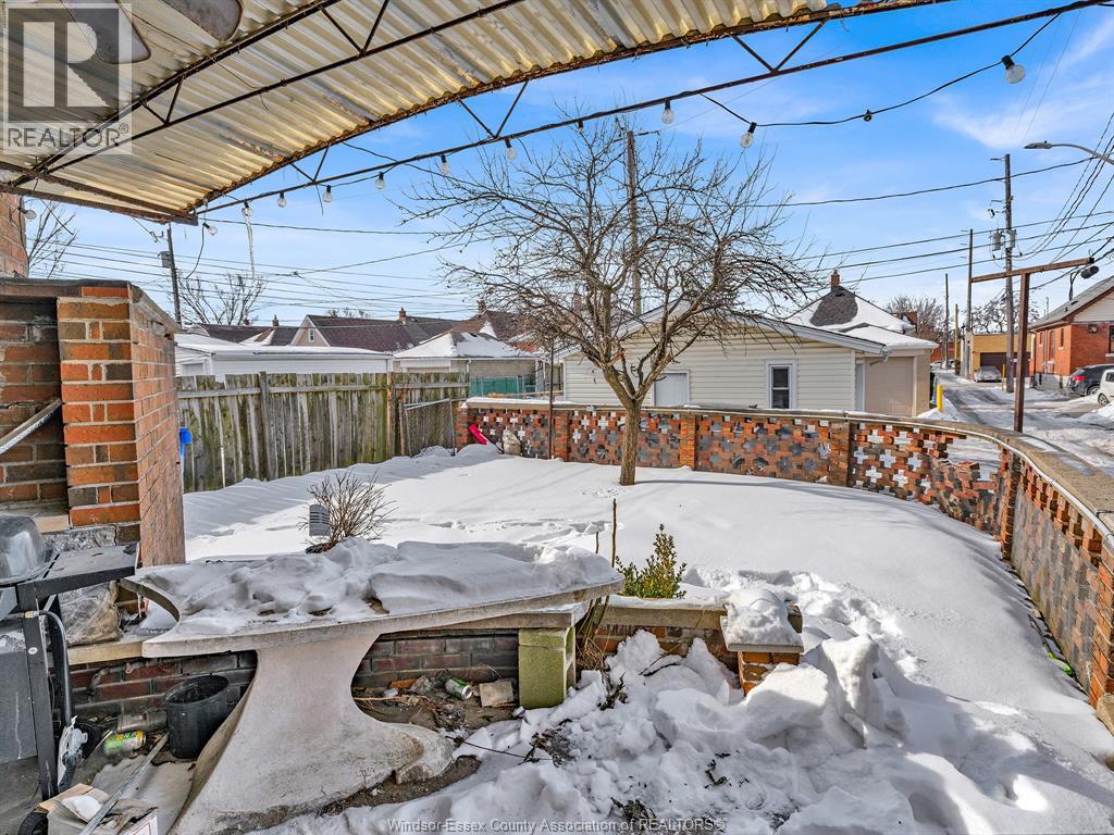 1027 Marentette Avenue, Windsor, Ontario  N9A 2A4 - Photo 47 - 26009994