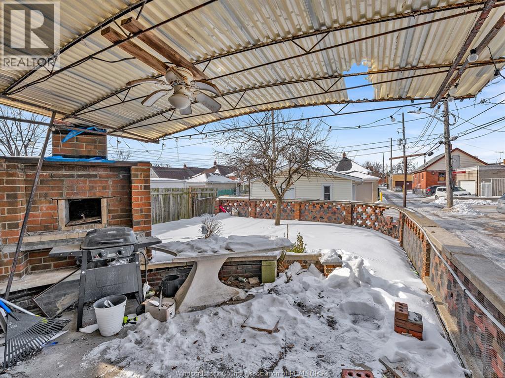 1027 Marentette Avenue, Windsor, Ontario  N9A 2A4 - Photo 48 - 26009994