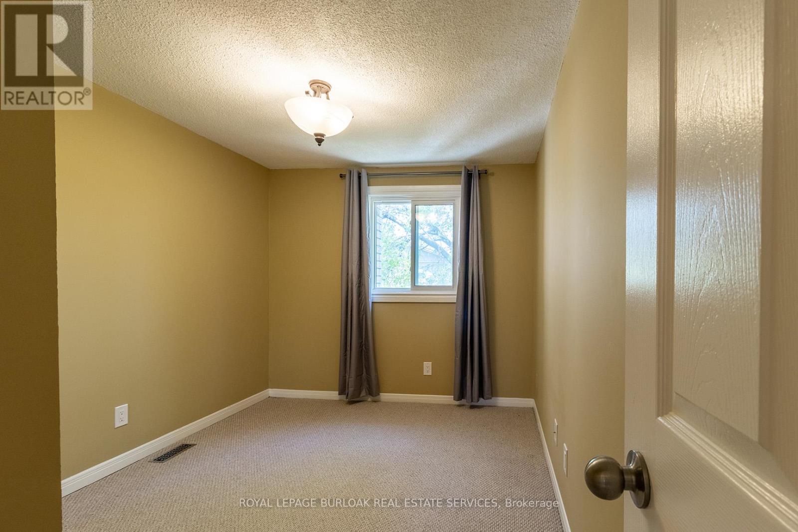 58 Romy Crescent, Thorold, Ontario  L2V 4T6 - Photo 13 - X12649282