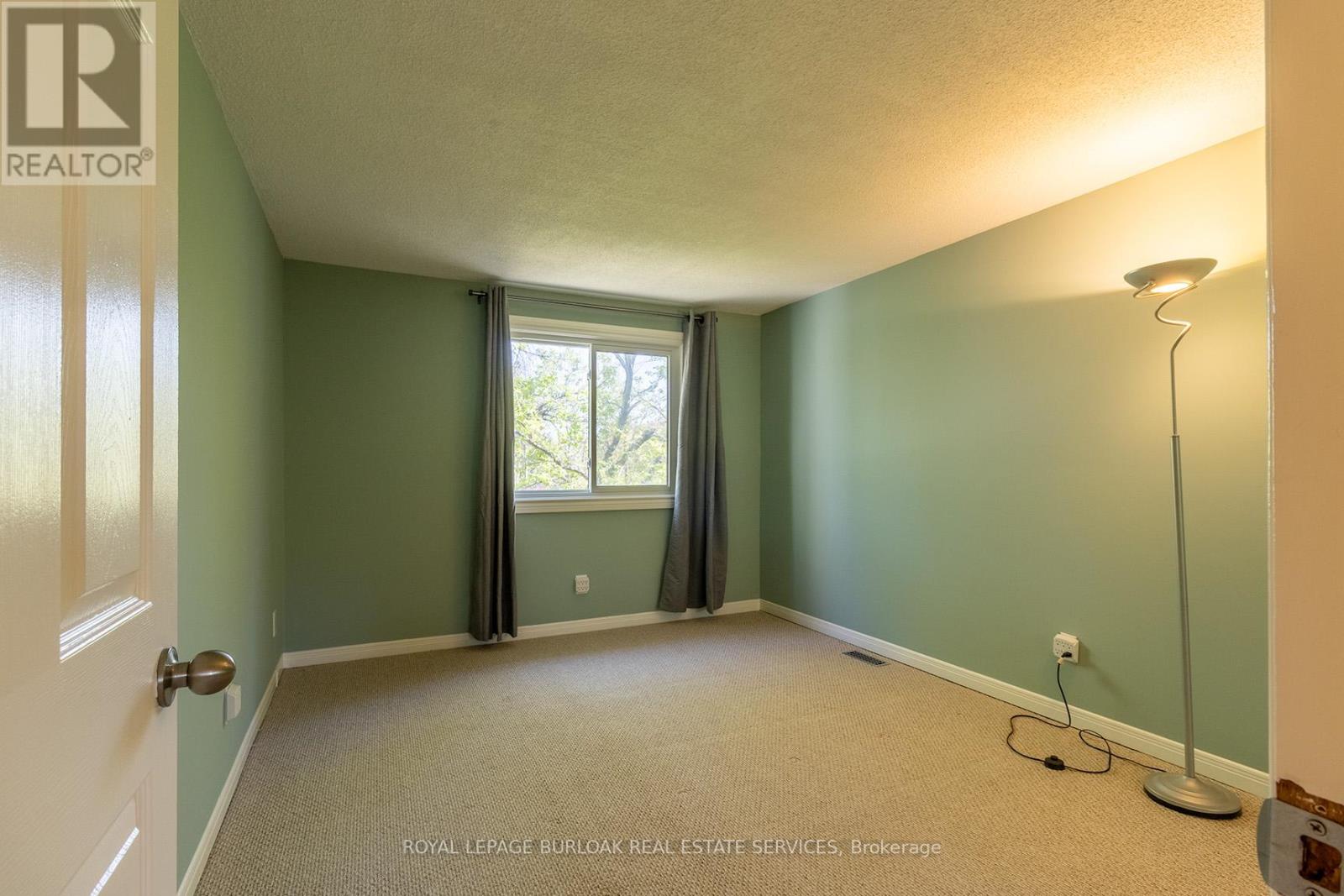 58 Romy Crescent, Thorold, Ontario  L2V 4T6 - Photo 10 - X12649282