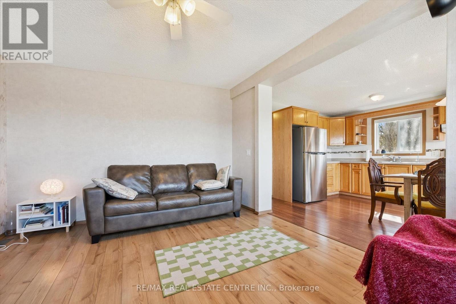 27 Trillium Beach Drive Pvt Drive, Puslinch, Ontario  N0B 2J0 - Photo 17 - X13079554