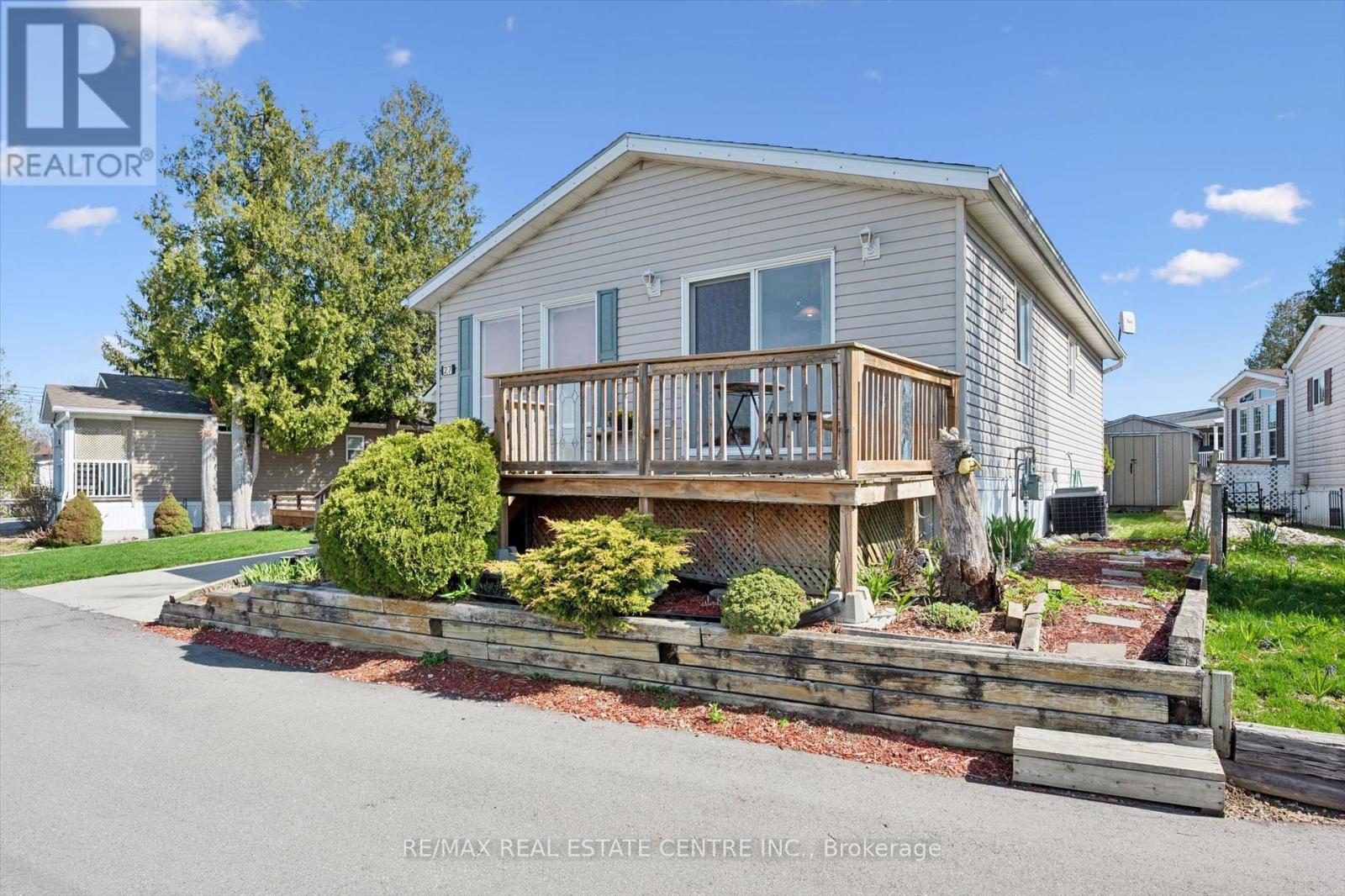 27 Trillium Beach Drive Pvt Drive, Puslinch, Ontario  N0B 2J0 - Photo 4 - X13079554