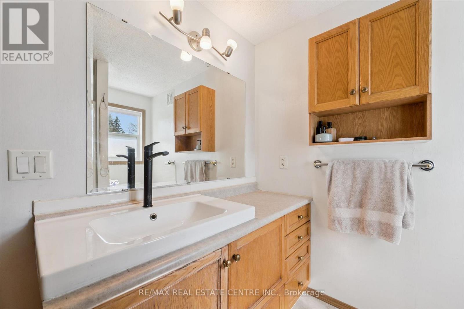 27 Trillium Beach Drive Pvt Drive, Puslinch, Ontario  N0B 2J0 - Photo 8 - X13079554
