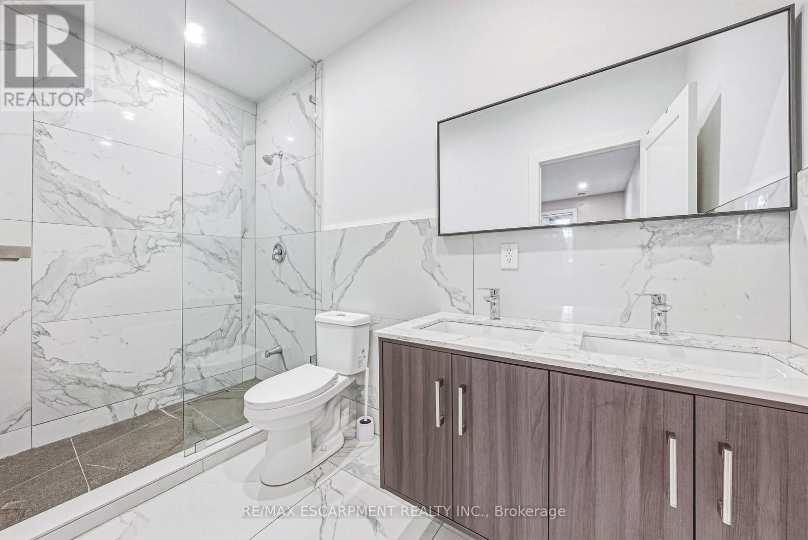 68 Vansitmart Avenue, Hamilton, Ontario  L8H 3A5 - Photo 14 - X13079728