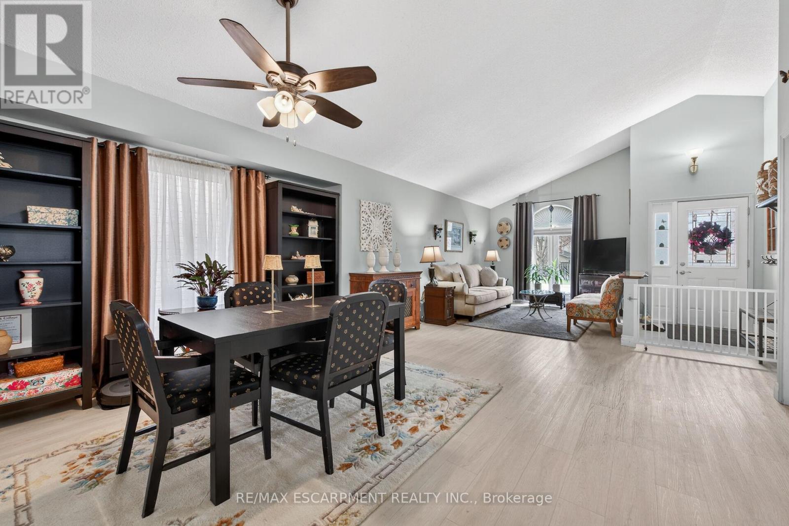 23 Juliebeth Drive, Hamilton, Ontario  L9B 2N6 - Photo 10 - X13079776