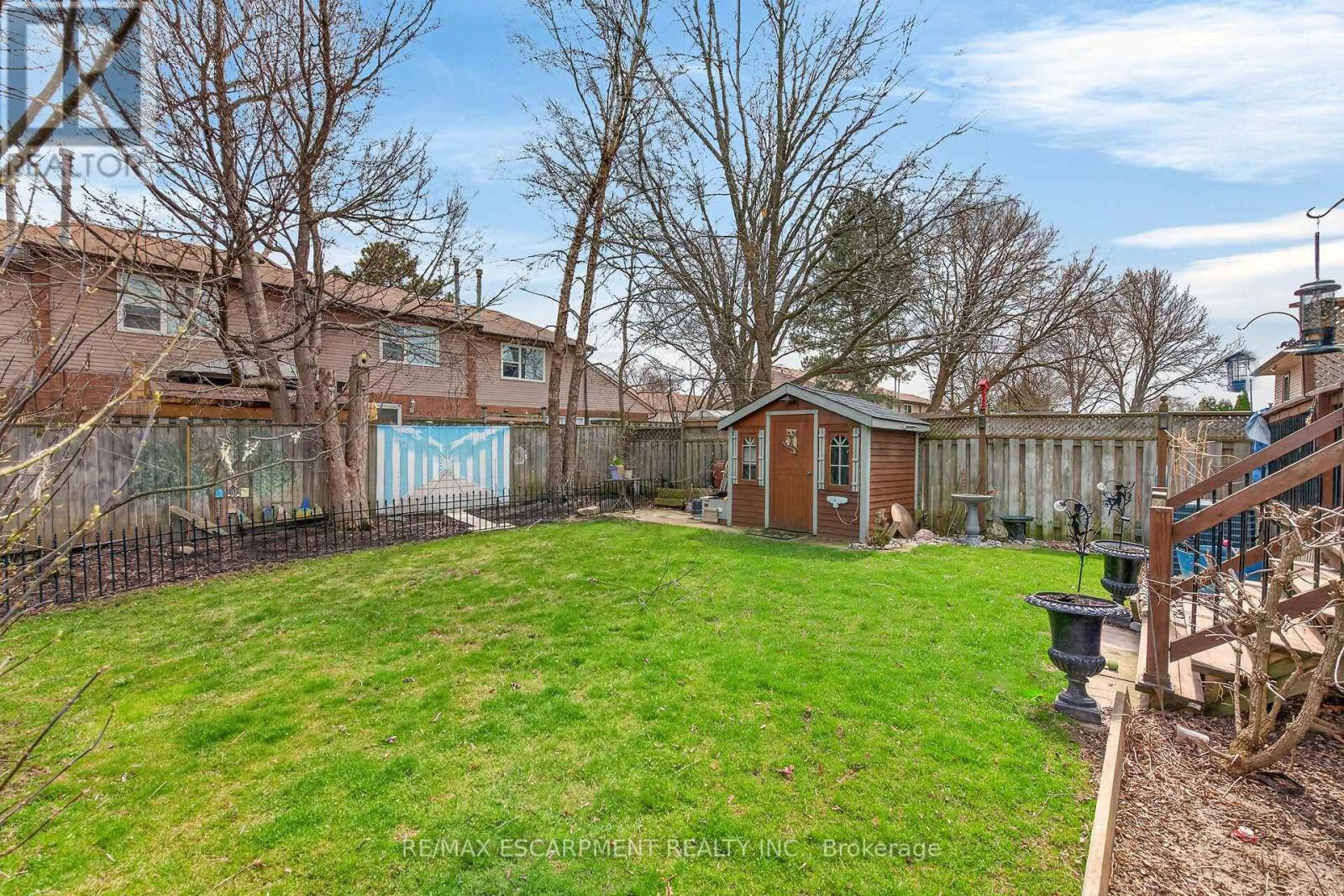 23 Juliebeth Drive, Hamilton, Ontario  L9B 2N6 - Photo 32 - X13079776
