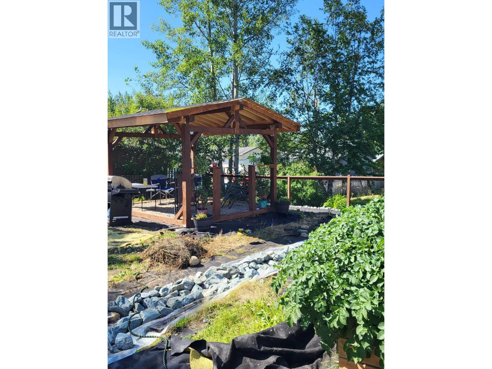 13 Manson Crescent, Mackenzie, British Columbia  V0J 2C0 - Photo 13 - R3106424
