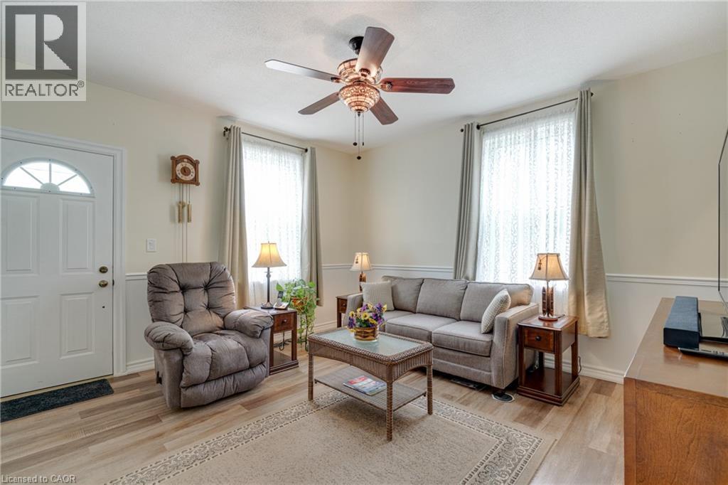 215 Whites Road, Palmerston, Ontario  N0G 2P0 - Photo 2 - 40826534