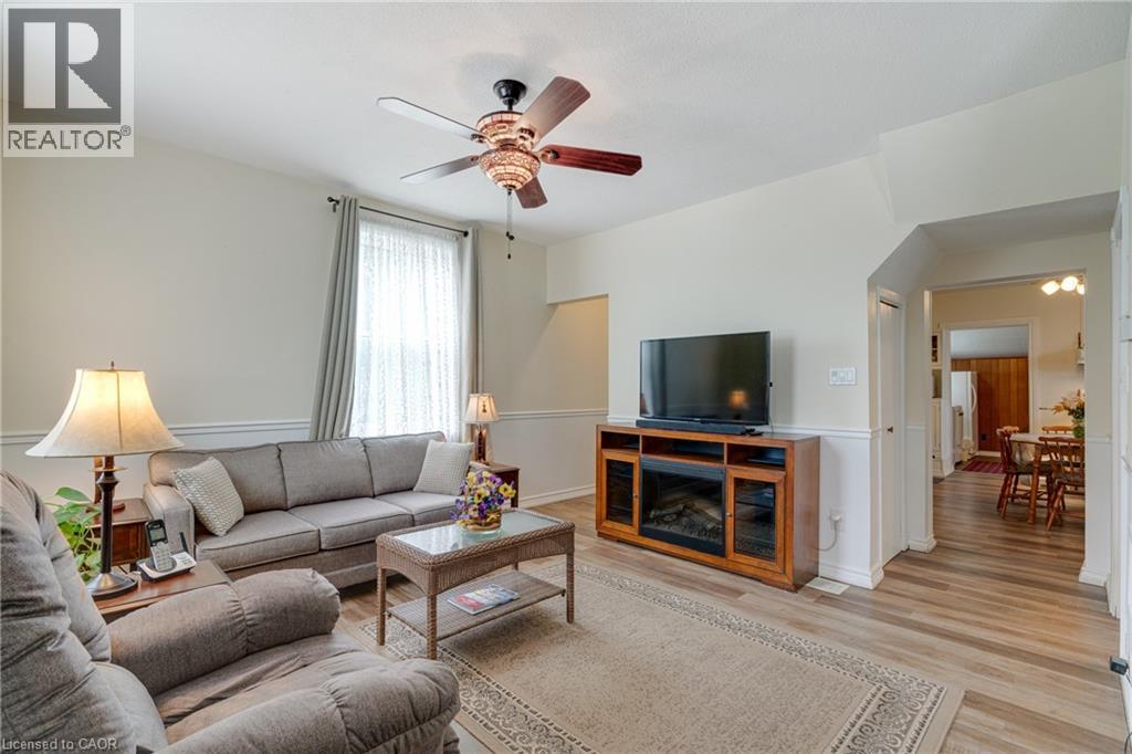 215 Whites Road, Palmerston, Ontario  N0G 2P0 - Photo 3 - 40826534