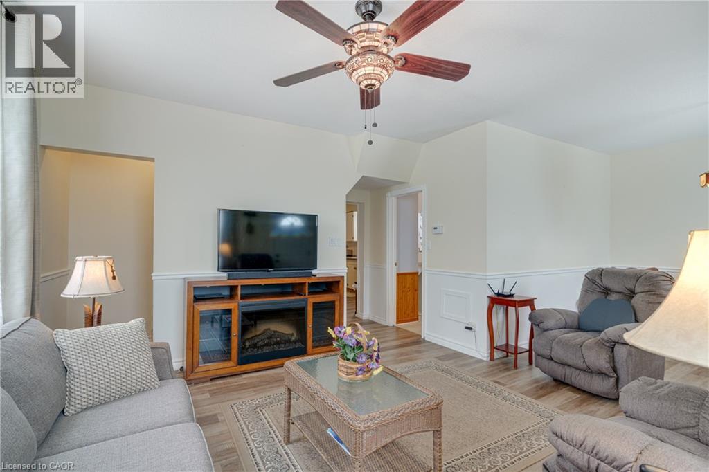 215 Whites Road, Palmerston, Ontario  N0G 2P0 - Photo 4 - 40826534