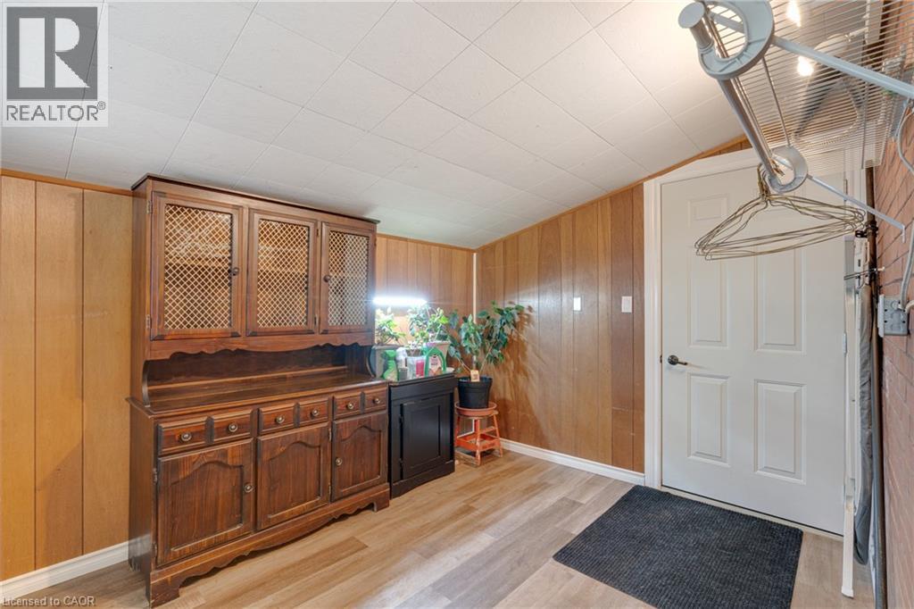 215 Whites Road, Palmerston, Ontario  N0G 2P0 - Photo 9 - 40826534