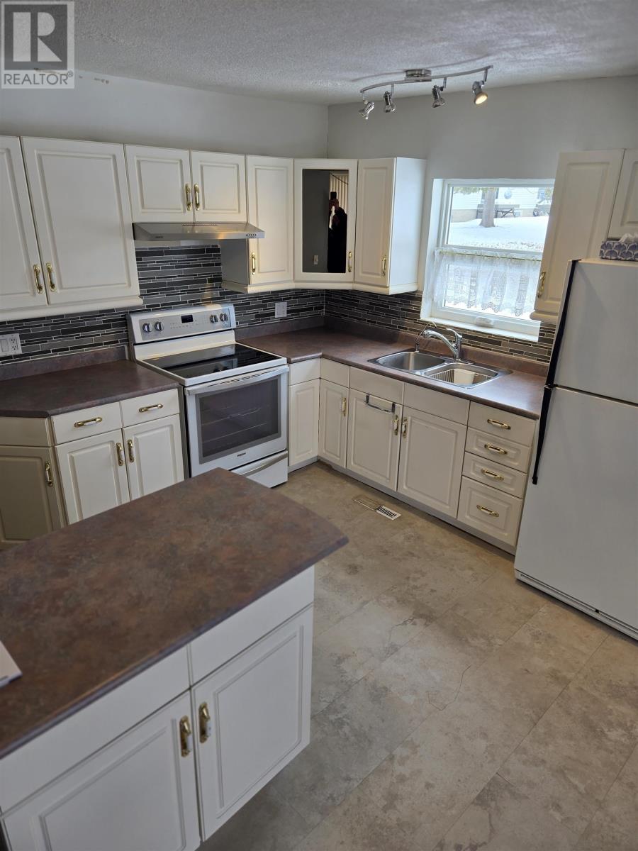 1 Gerald St, Kenora, Ontario  P9N 4H9 - Photo 9 - TB2600593