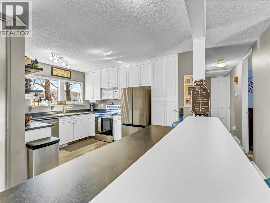17 Ross Glen Way Se, Medicine Hat, Alberta  T1B 1N9 - Photo 14 - A2307717
