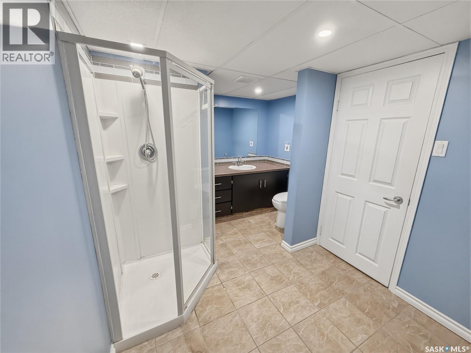 300 Ash Place, Swift Current, Saskatchewan  S9H 3E4 - Photo 25 - SK034711