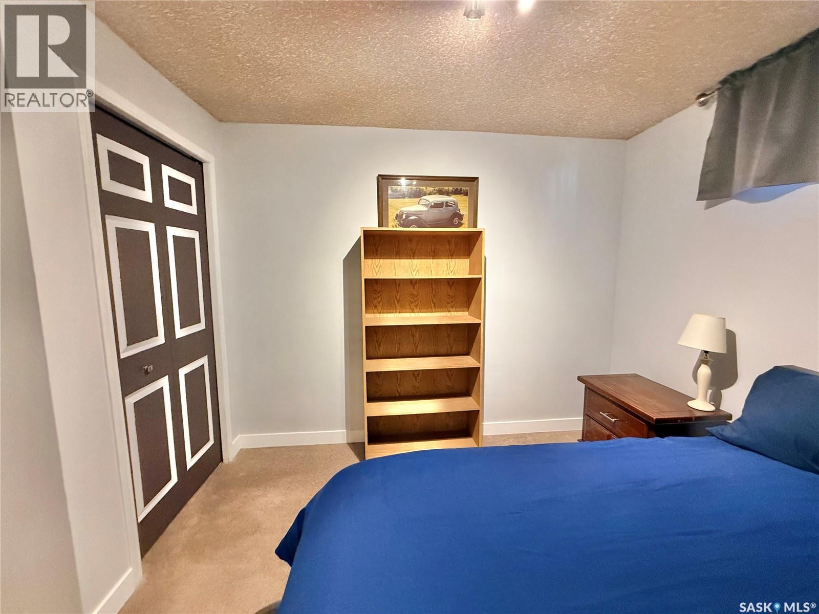 300 Ash Place, Swift Current, Saskatchewan  S9H 3E4 - Photo 24 - SK034711