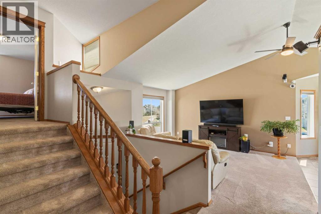 65 Canoe Circle SW, Airdrie, Alberta  T4B 2L6 - Photo 15 - A2305023